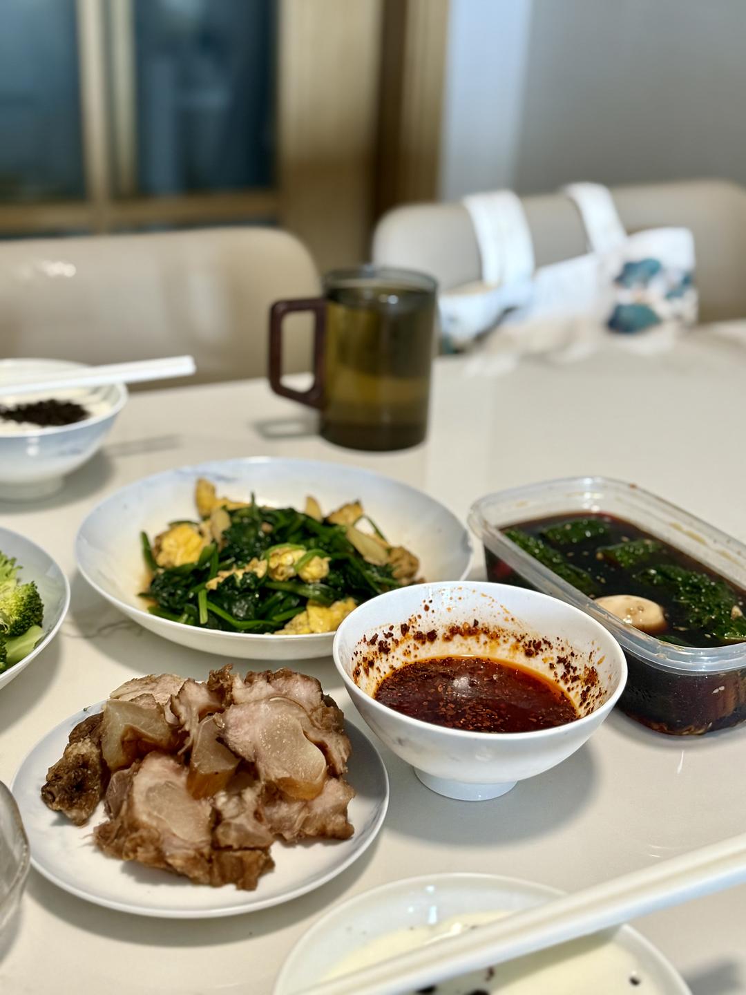 菠菜炒鸡蛋
