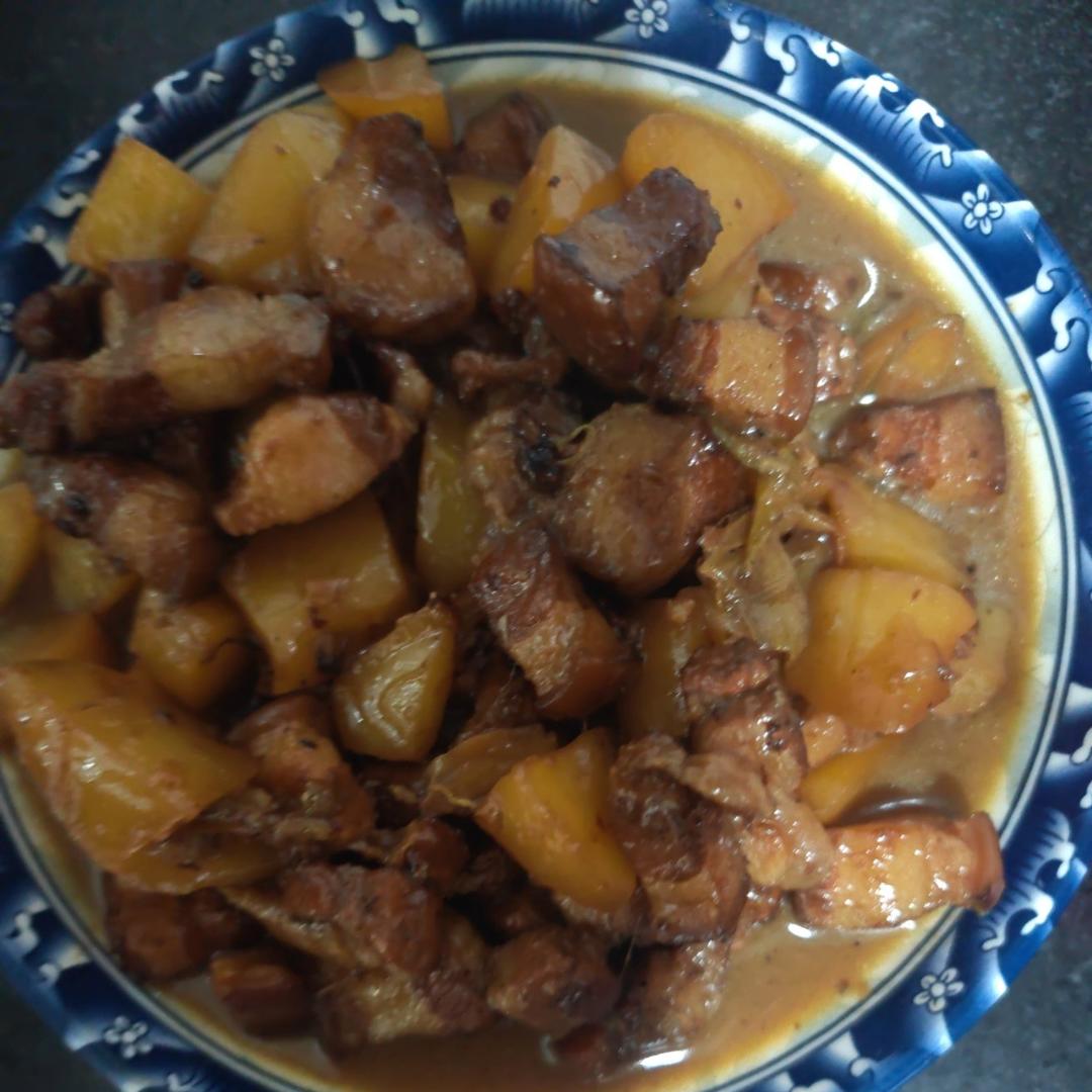 红烧肉炖土豆（丝毫不腻）