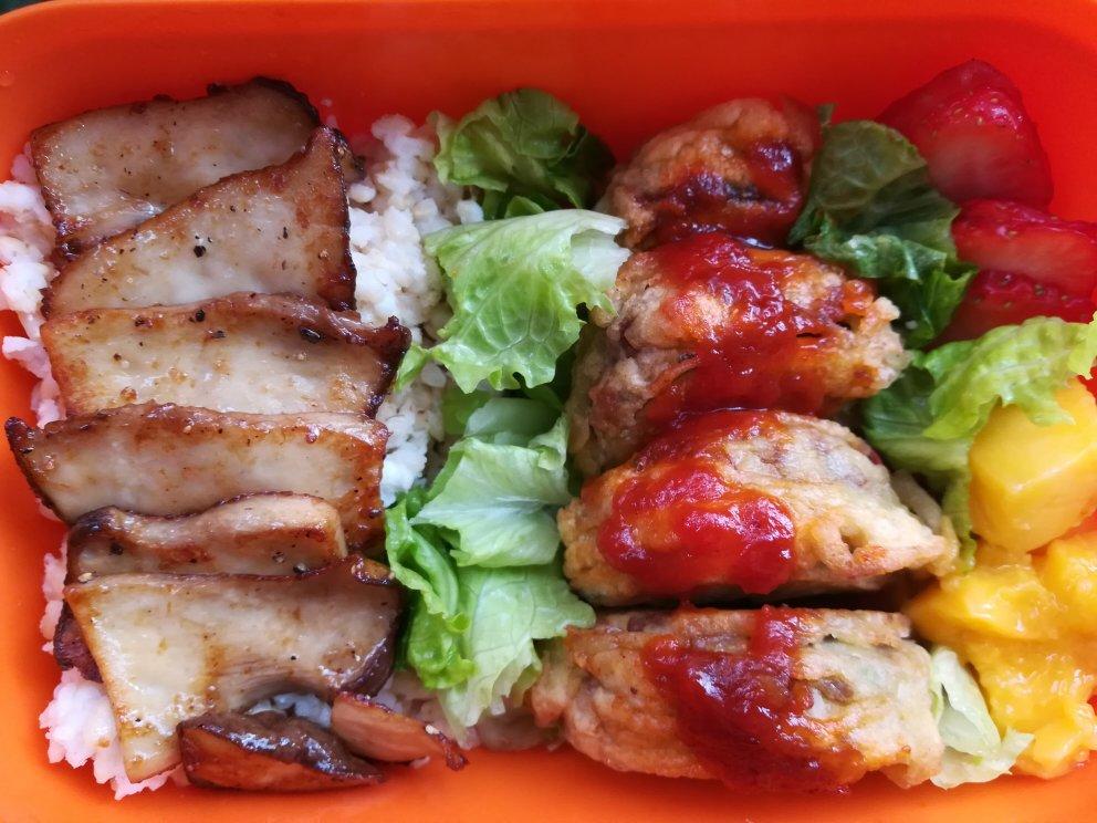 【炊烟食堂】吃到撑的软炸薯泥茄盒素食便当