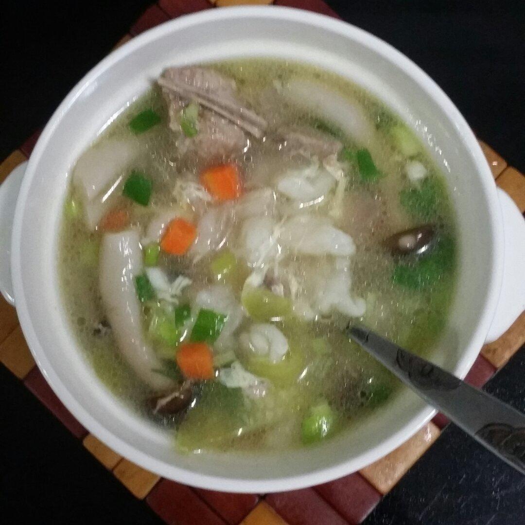 蔬菜鸡蛋面疙瘩