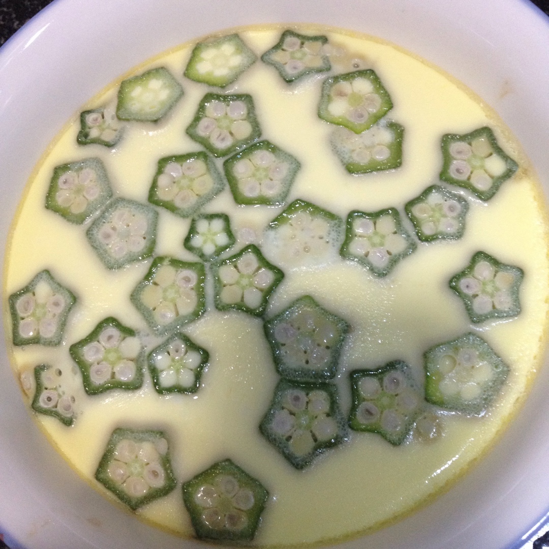 颜值控-做一朵开在碗里的花秋葵蒸水蛋