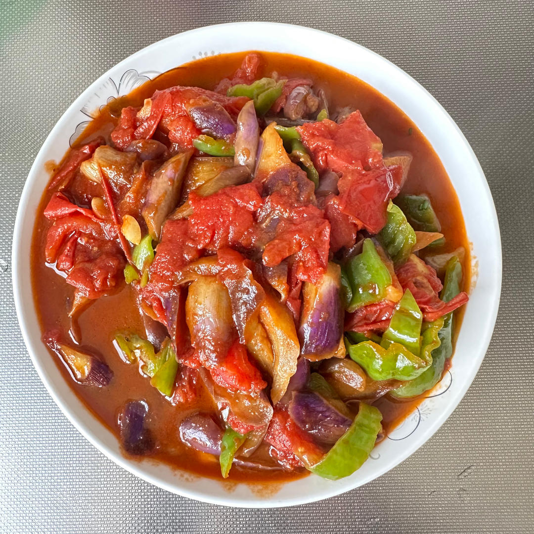 5分钟快手下饭菜#番茄炒茄子🍅番茄家族