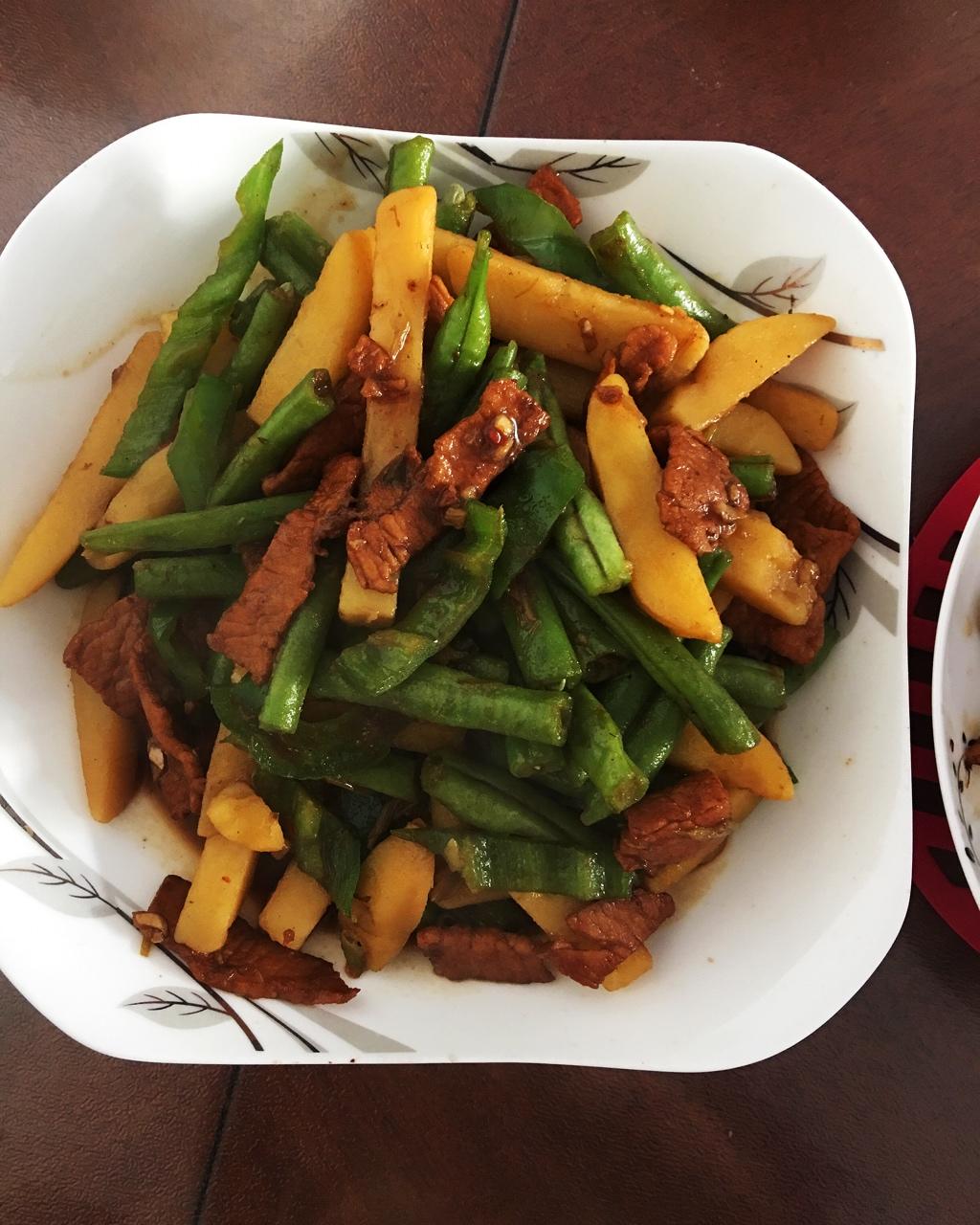 东北土豆炖豆角