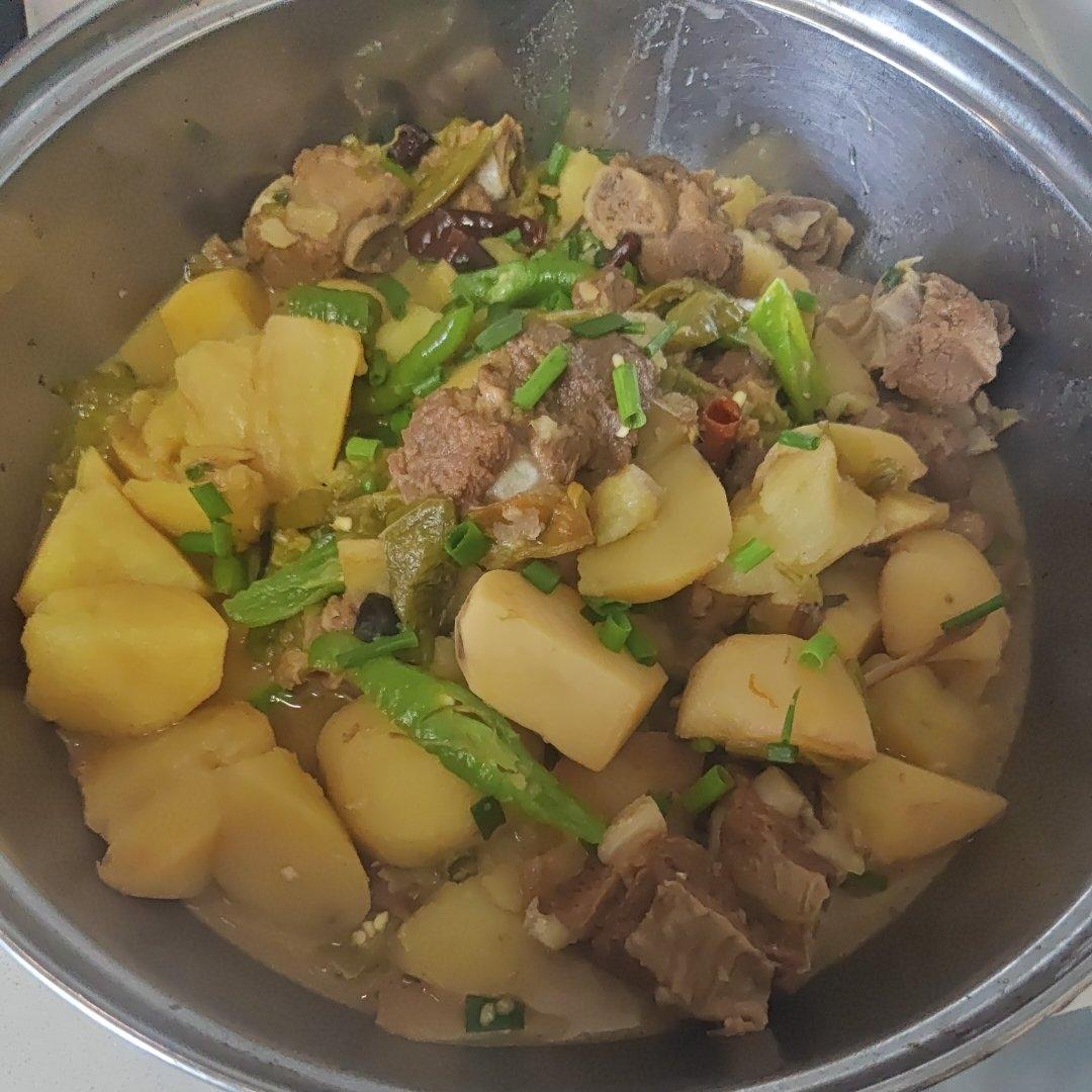 土豆排骨（超好吃）