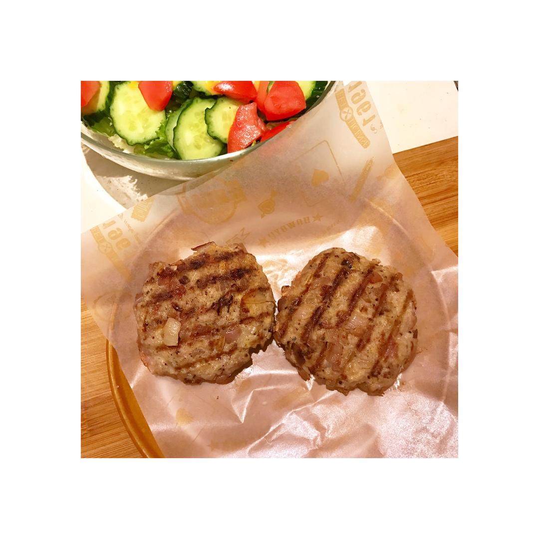 肉多汁的快手汉堡牛肉饼