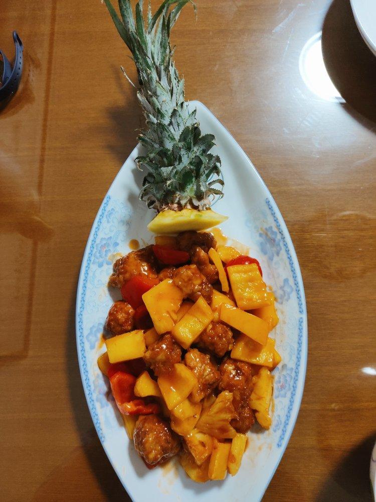 菠萝咕噜肉