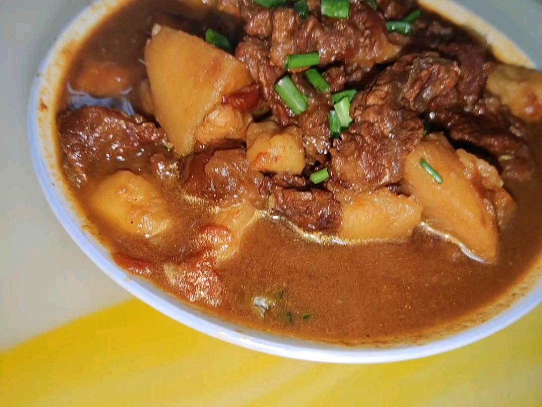 番茄土豆炖牛腩