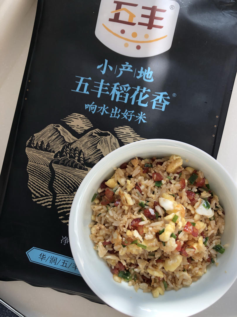 土豆五花肉焖饭