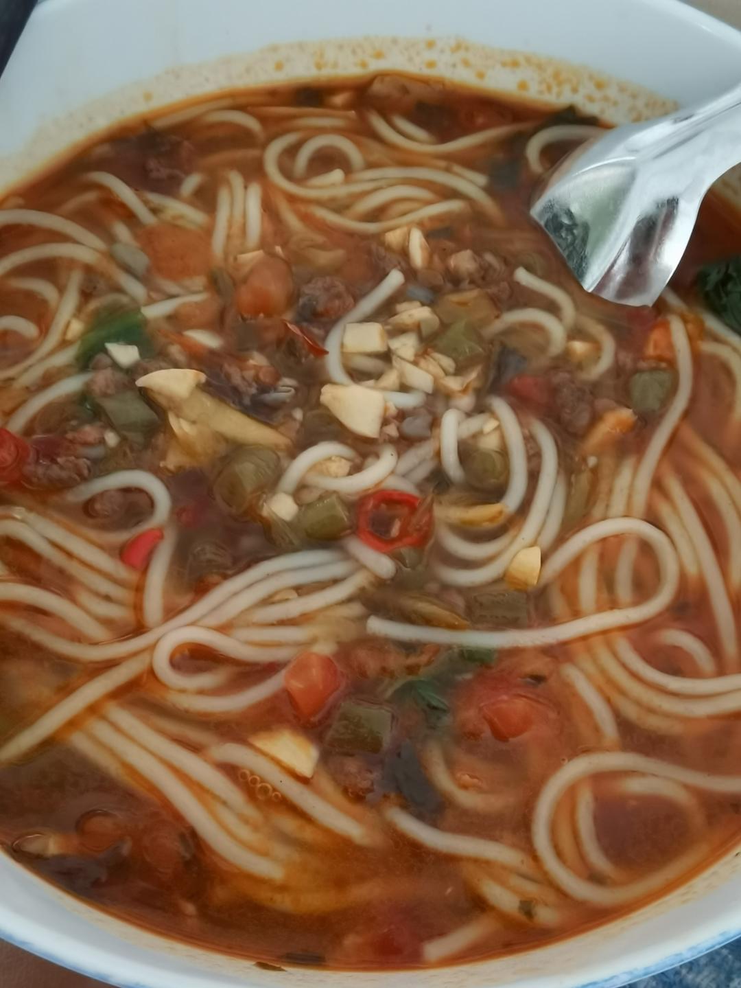 酸菜肉沫小锅米线