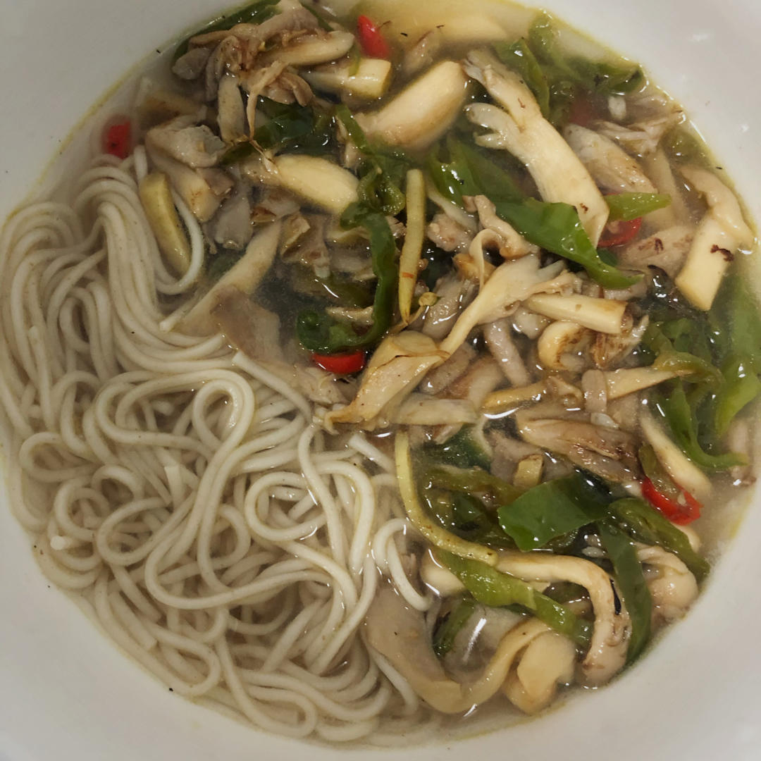 平菇炒青菜