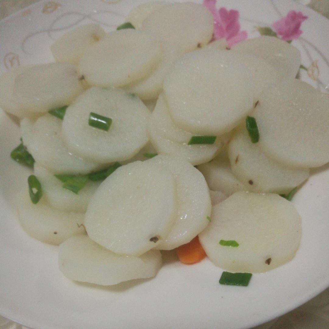 【清炒淮山(山药)图片】周末的猪妈_下厨房