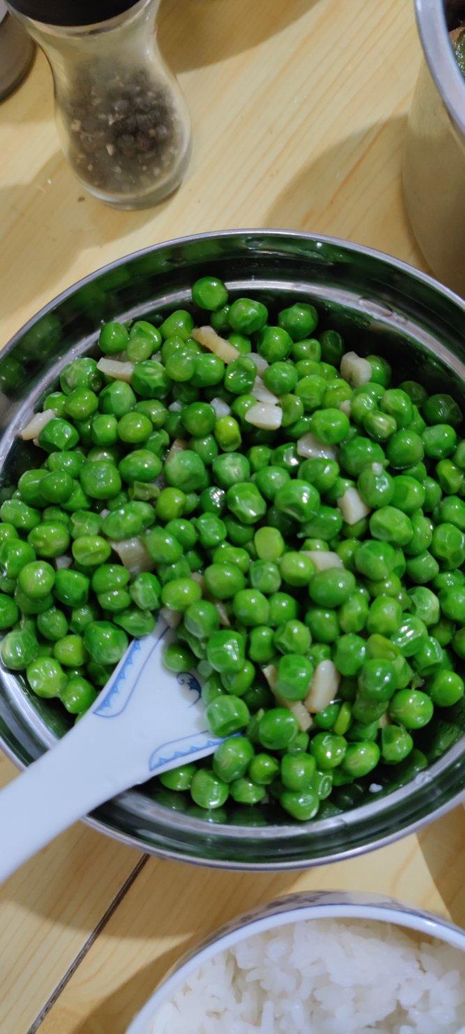 清炒豌豆米