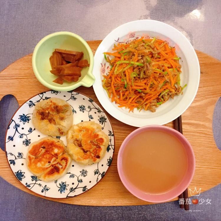 剩菜烙饼🥞葱油、香菇肉馅