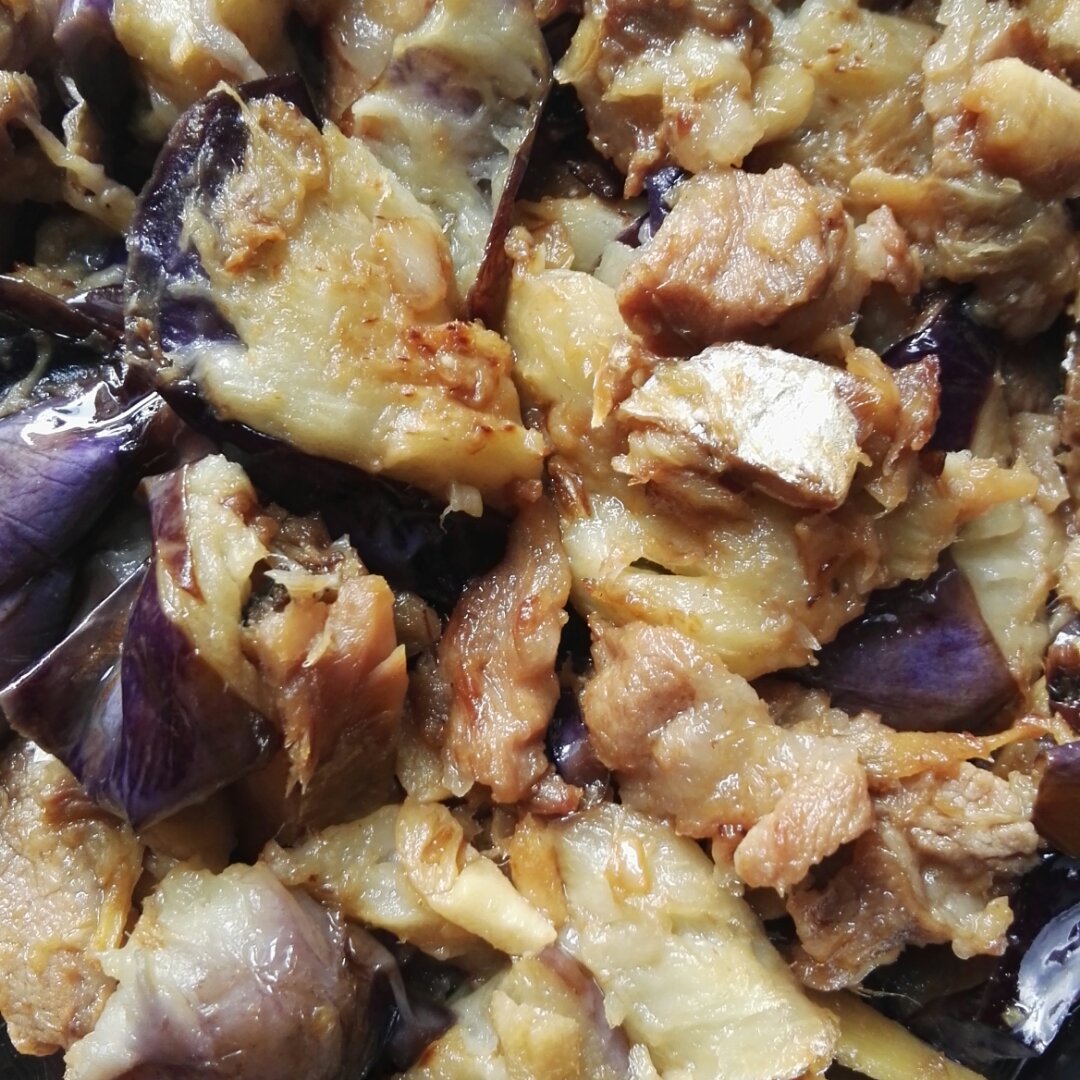 咸鱼闷茄子