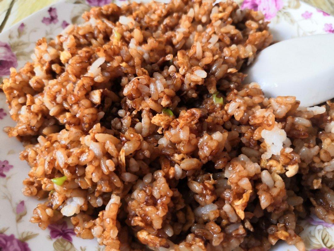 傻瓜版酱油炒饭
