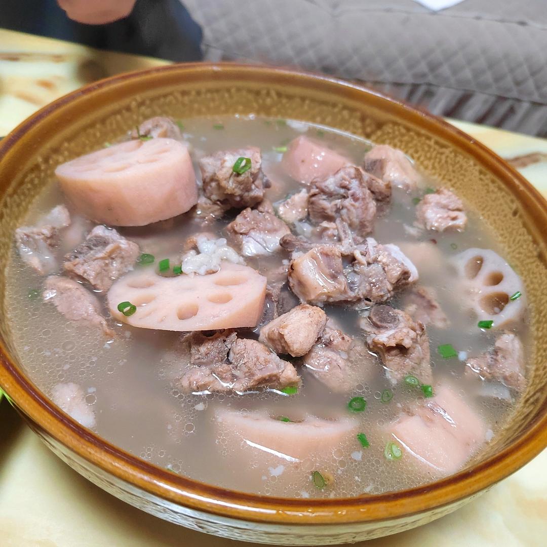 莲藕排骨汤