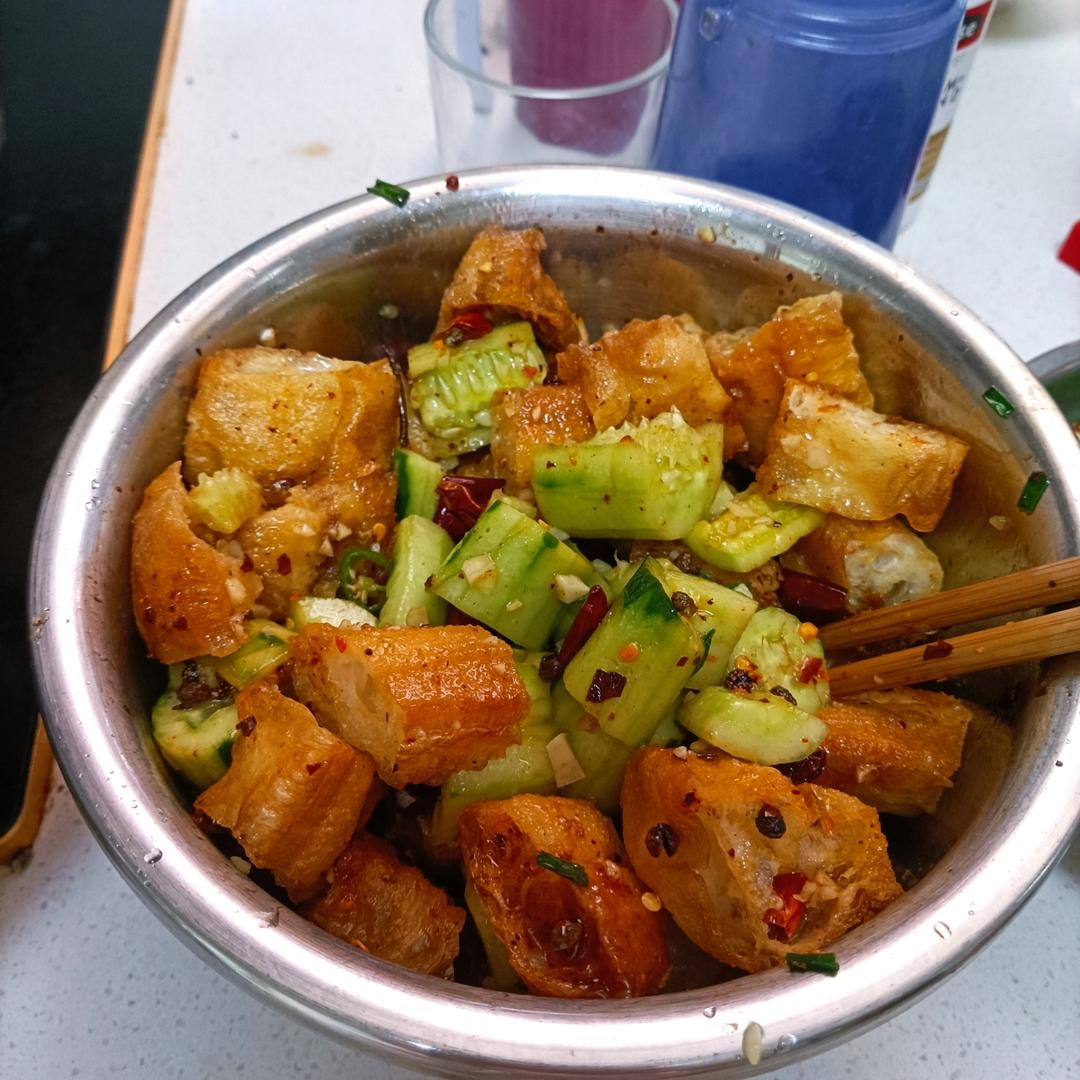 山东菜油条拌黄瓜