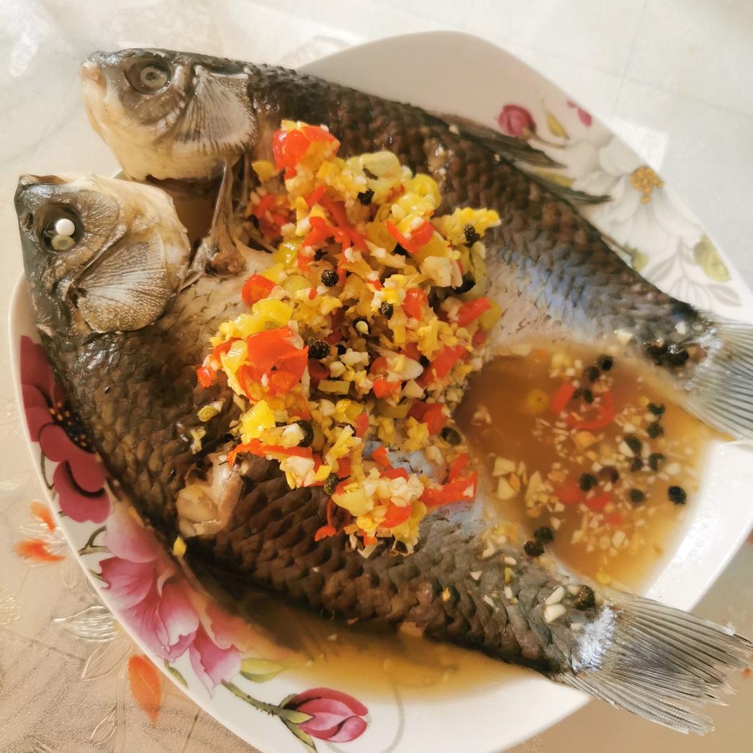 凉拌鲫鱼-最好吃的鲫鱼