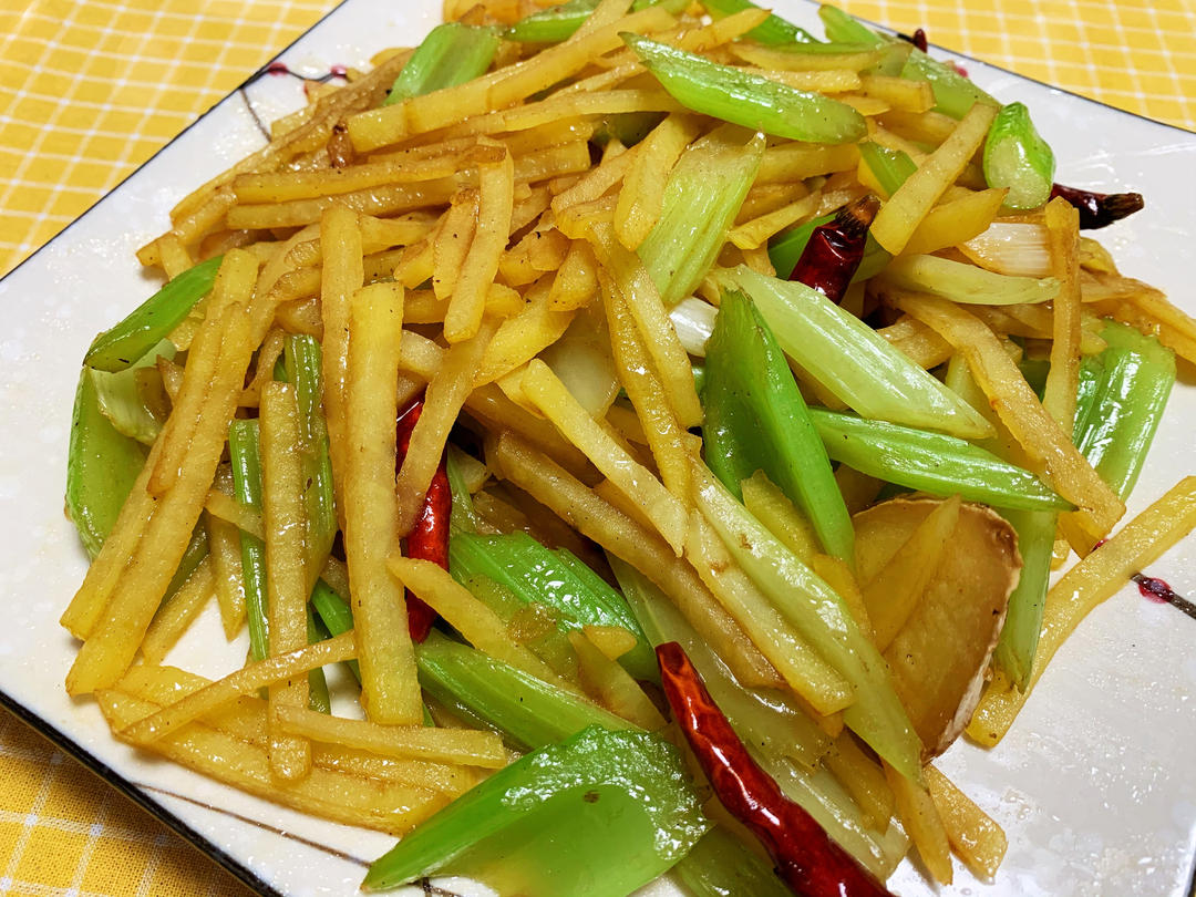 芹菜炒土豆丝
