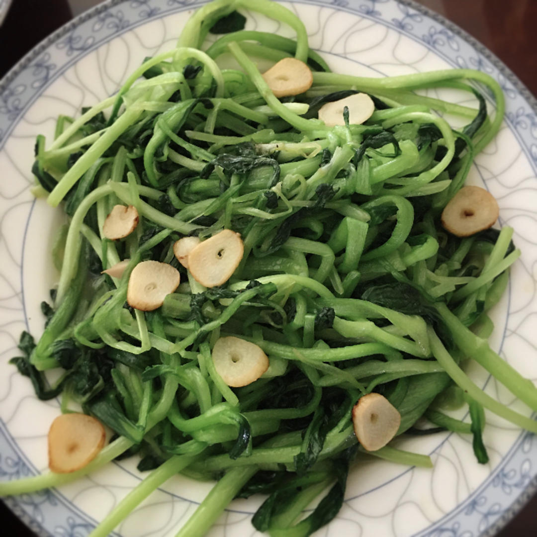 清炒鸡毛菜(蒸鱼豉油版本，不修图)