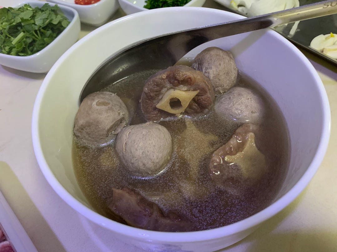 跟我一起做正宗越南牛肉粉pho（秘方大公开）