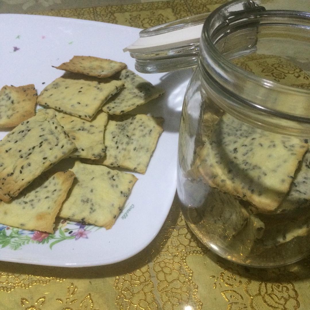 黑芝麻咸香饼干