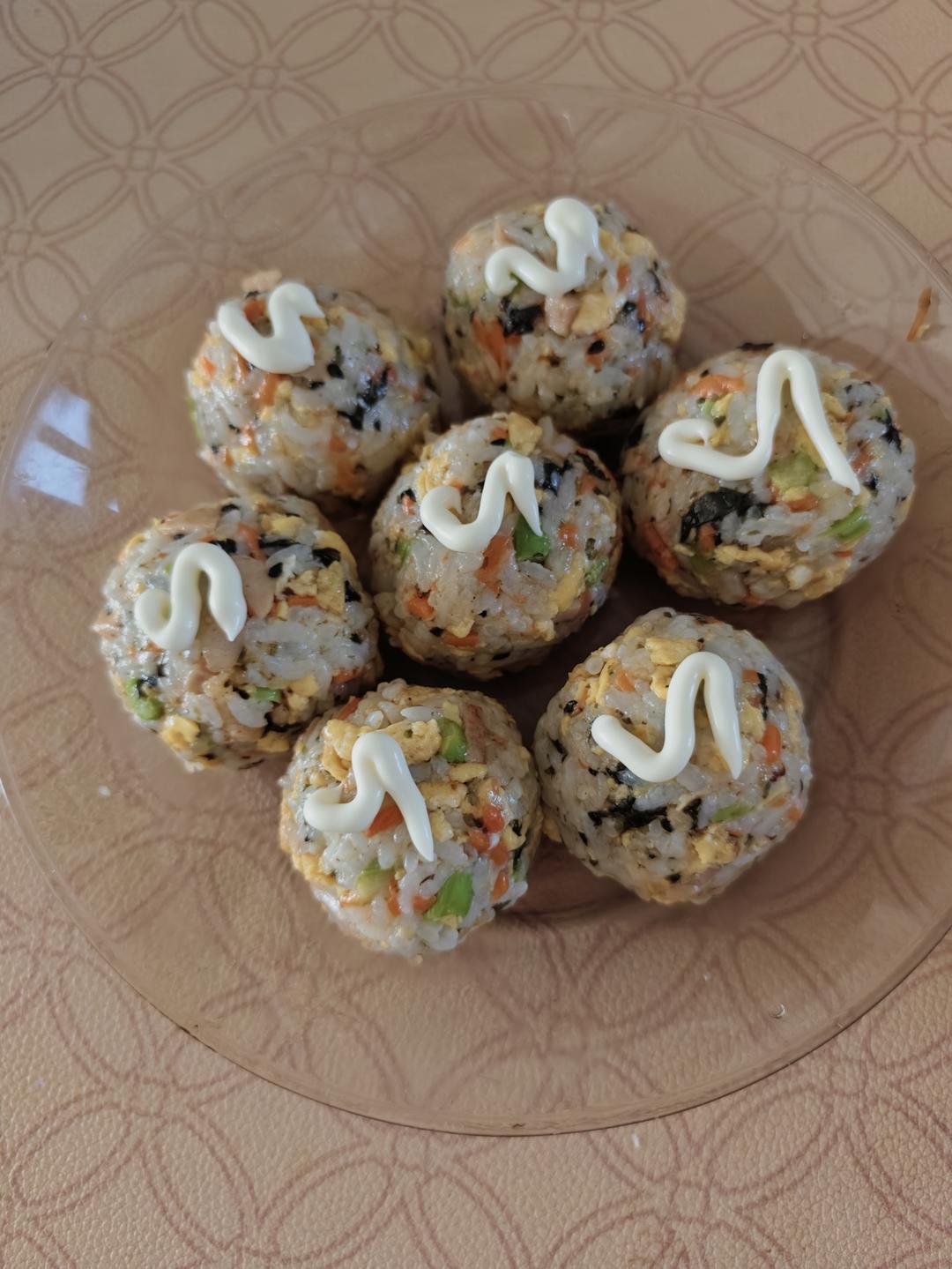 大朋友小朋友都爱吃的海苔饭团