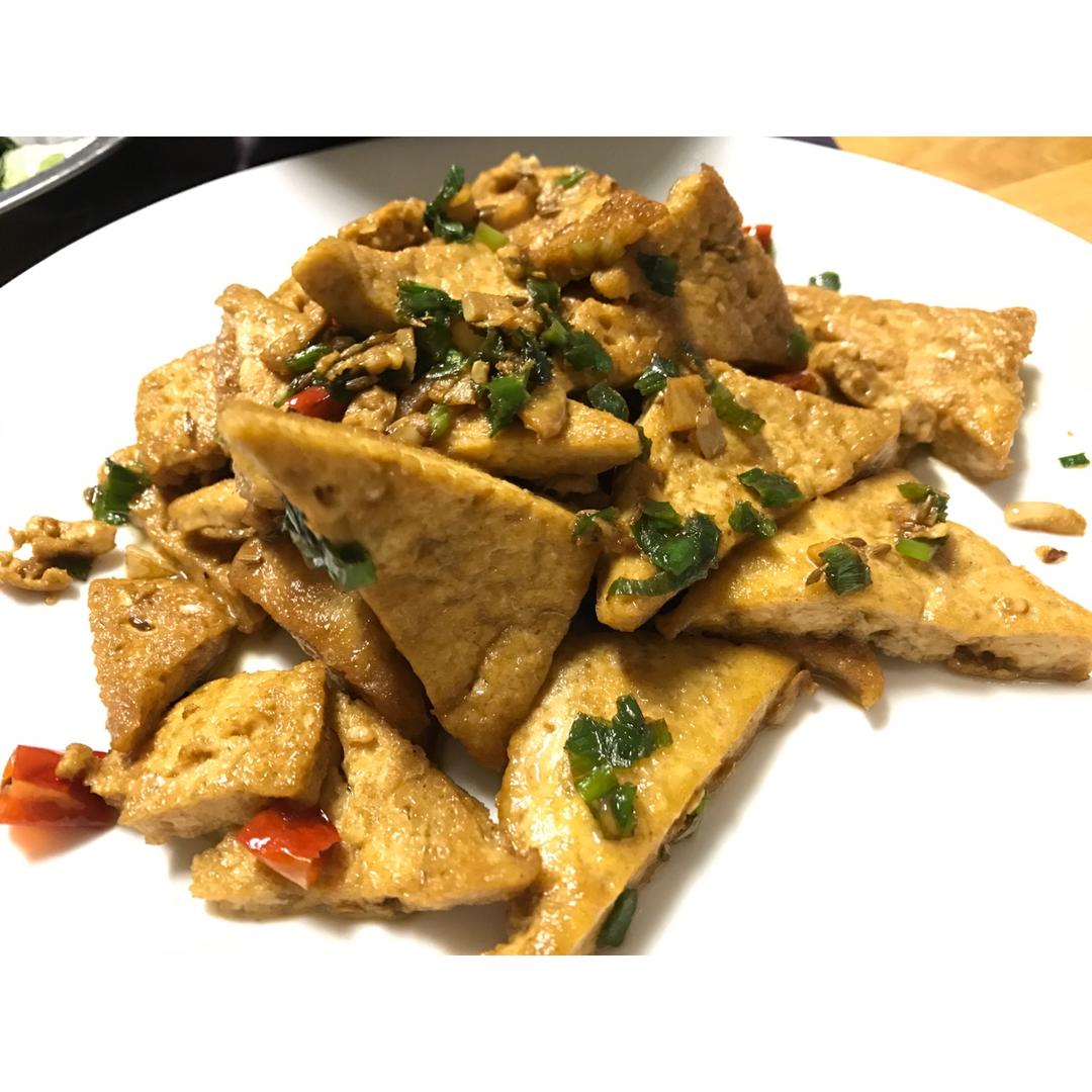 外酥里嫩的煎豆腐