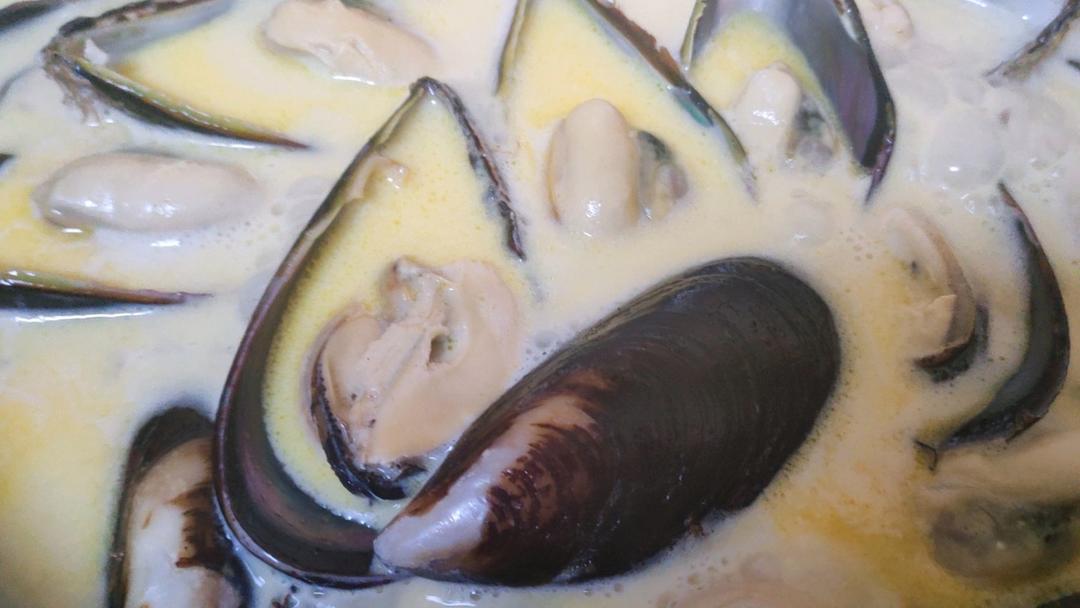 法式白葡萄酒奶油青口贝