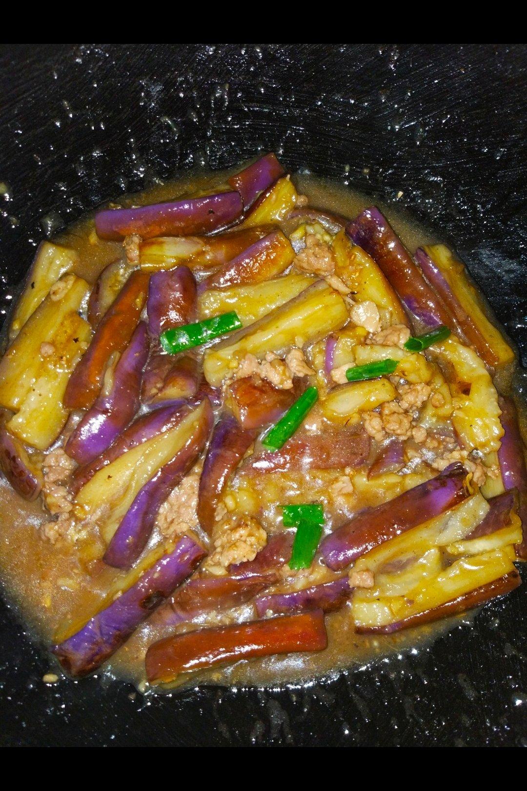 最受欢迎的粤菜——咸鱼茄瓜煲