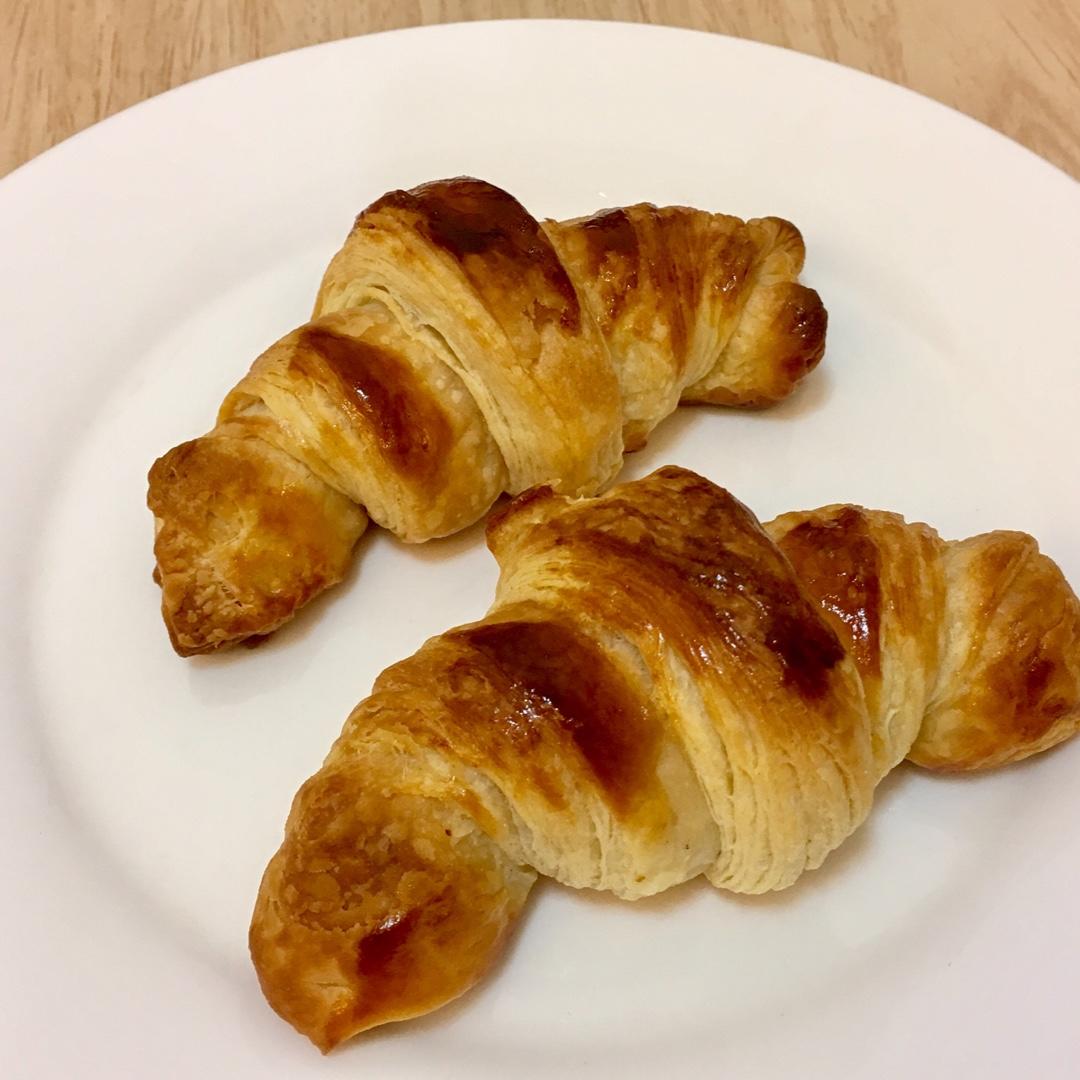酥皮牛角可颂