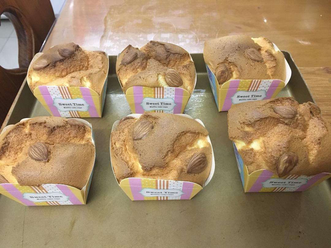 棉花纸杯蛋糕
