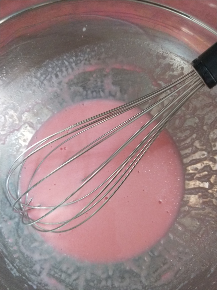 草莓奶油卷的做法 步骤1