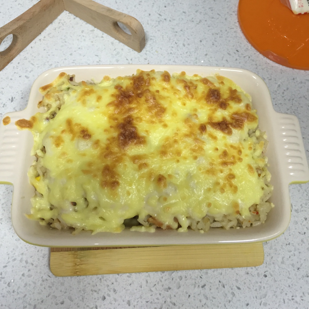 海鲜焗饭 Seafood Fried Rice with Cheesy Topping