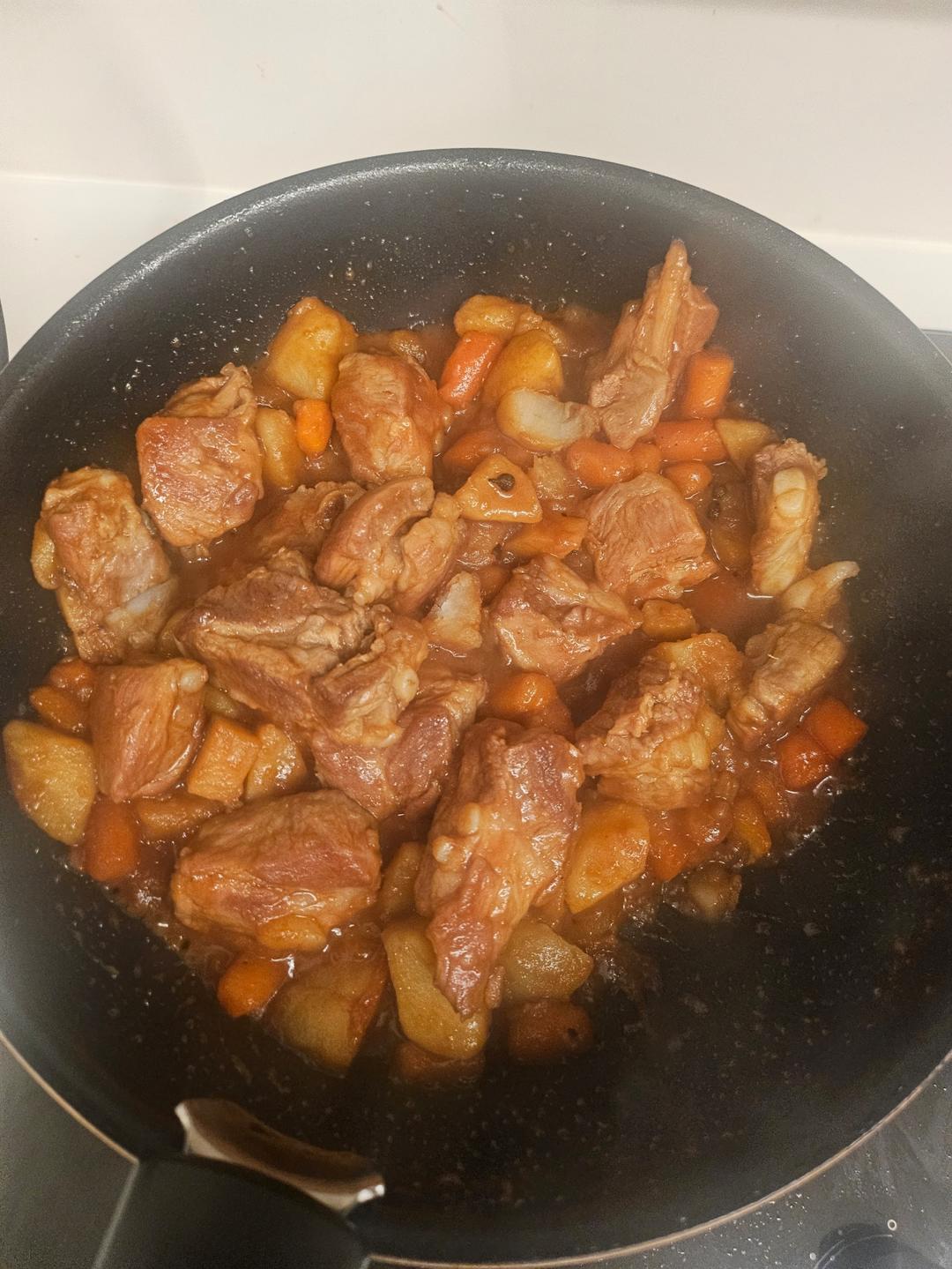 胡萝卜土豆炖排骨