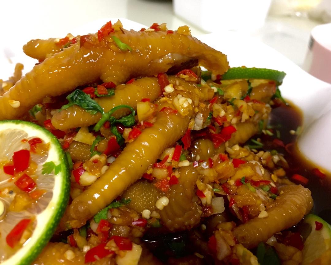 会做饭的白雪公主做的香辣蒜香凉拌爽脆鸡脚