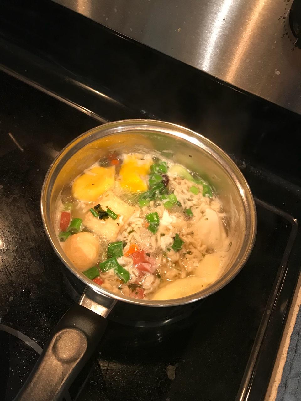 火腿鸡蛋面
