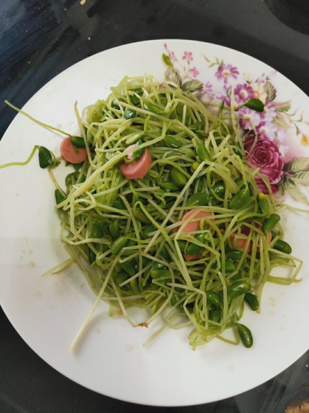 培根凉拌豌豆苗