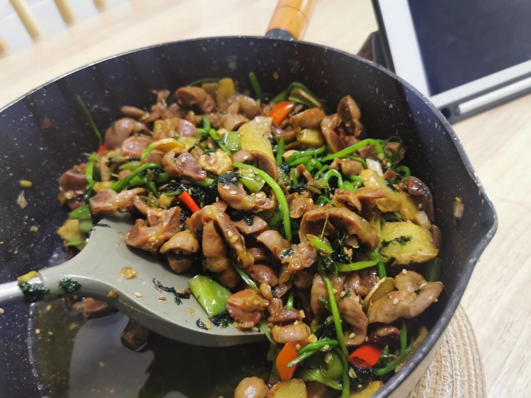 堪比饭店的味道.爆炒孜然鸡胗
