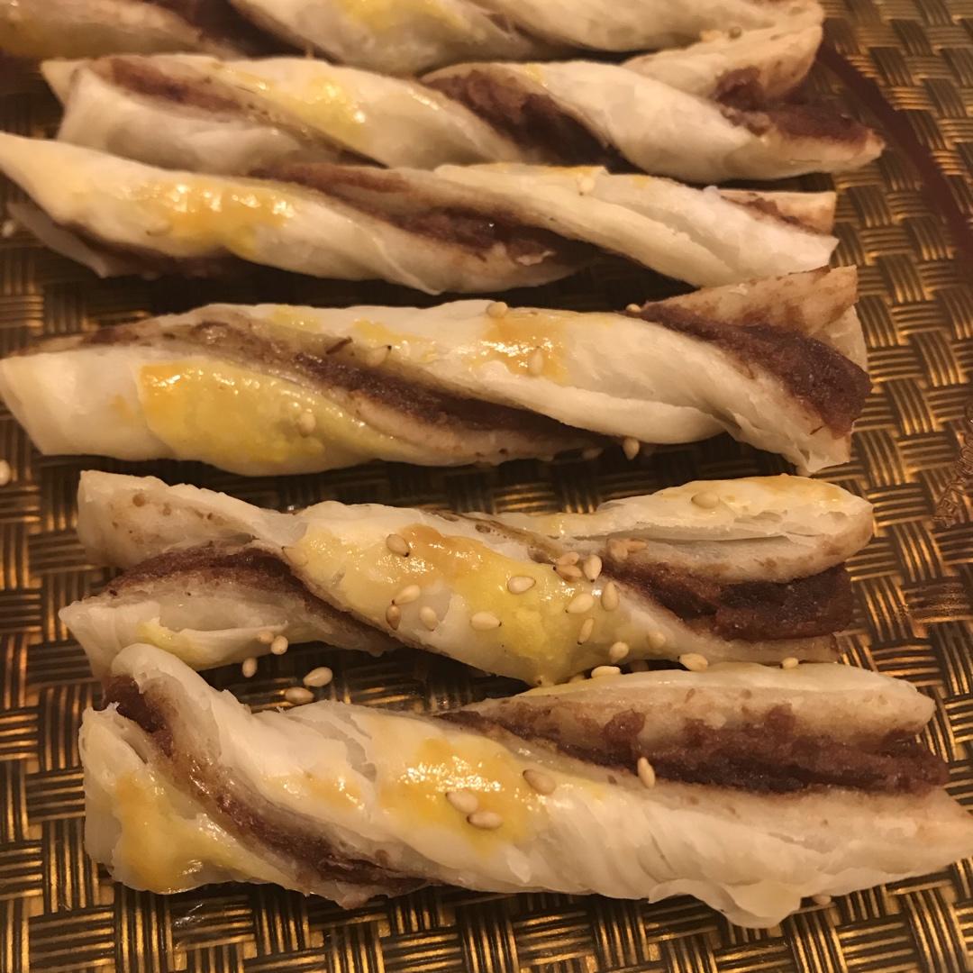 豆沙扭扭酥