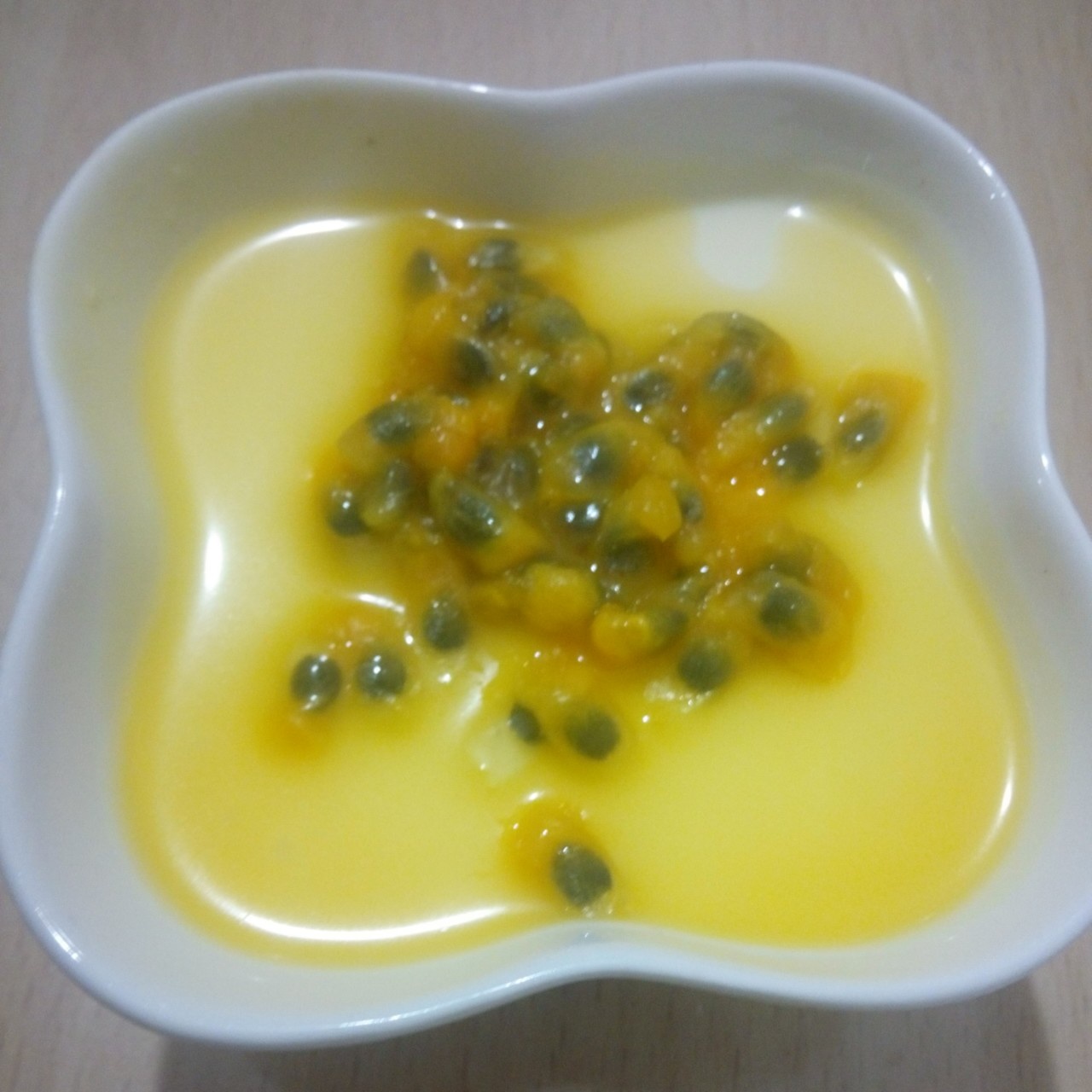 百香果酸奶意式奶冻<Passionfruit Yogurt Panna Cotta>