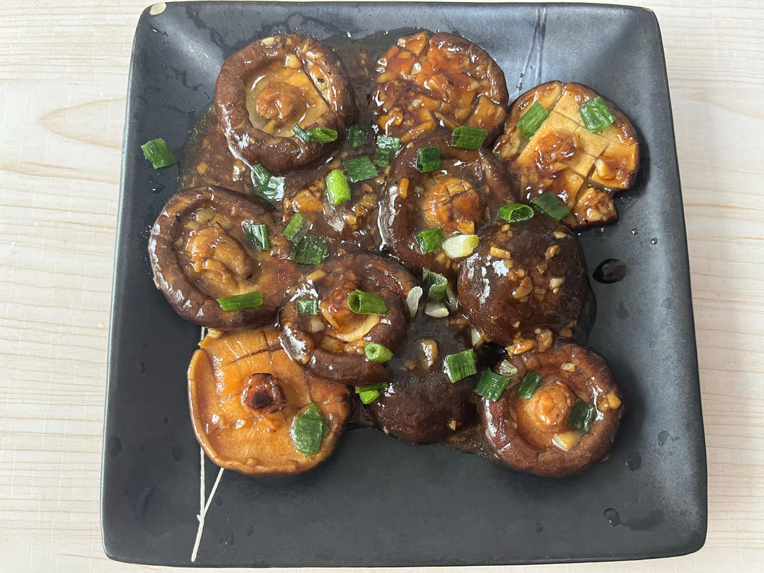 鲜嫩多汁，比鲍鱼还好吃红烧香菇