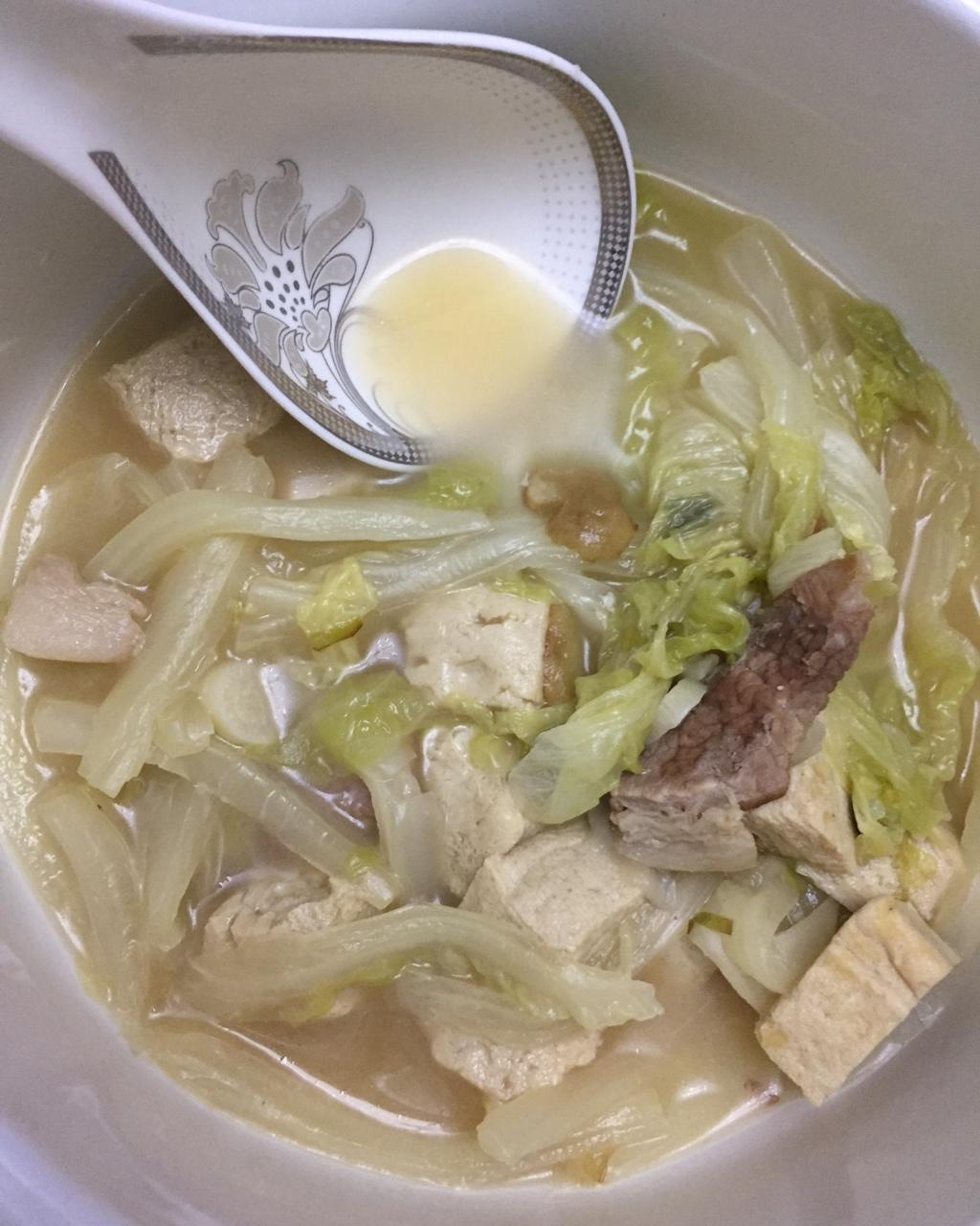 白菜炖冻豆腐
