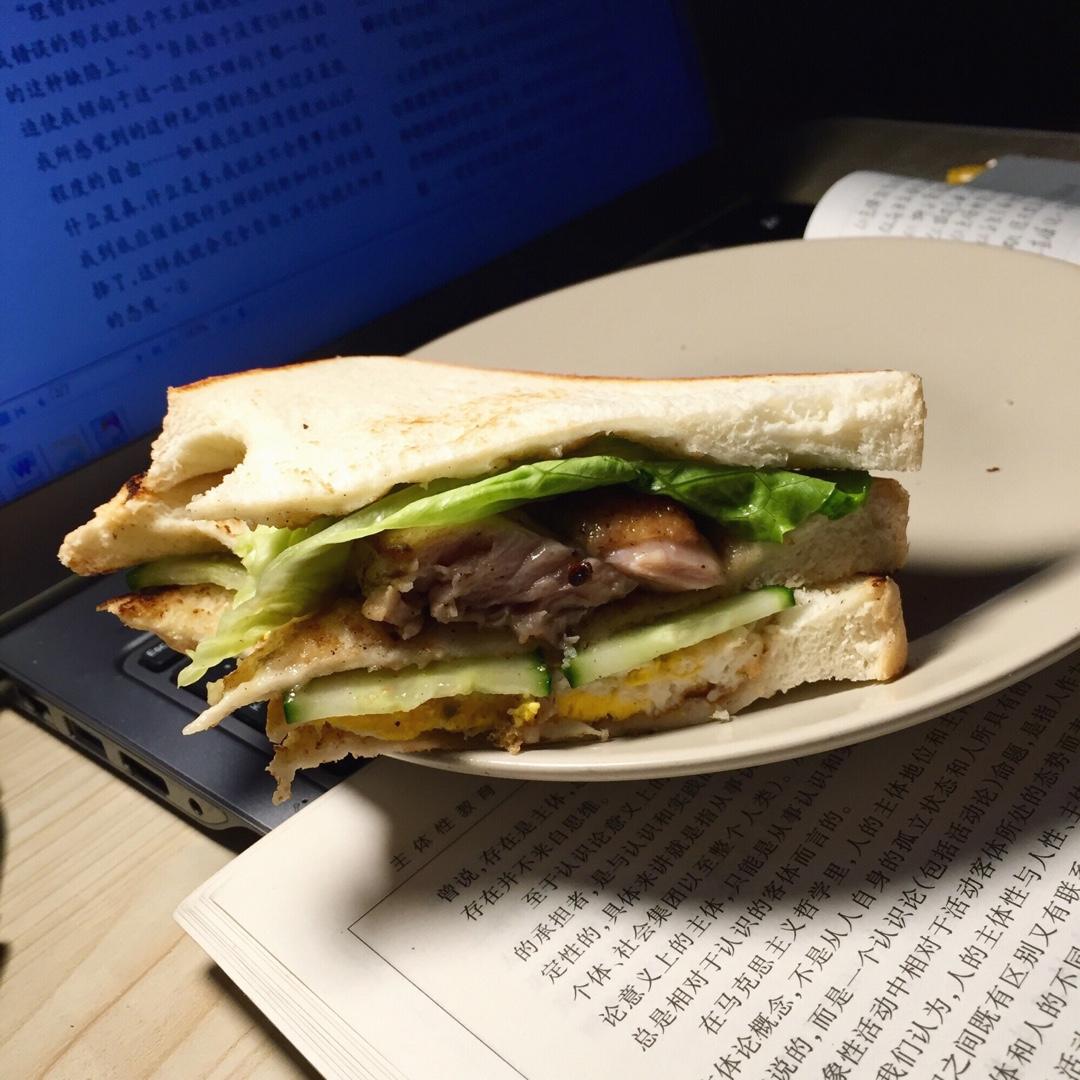 黑椒鸡排三明治