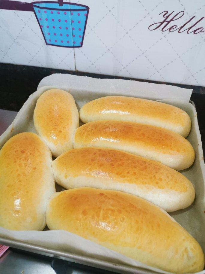 椰丝咸奶油面包