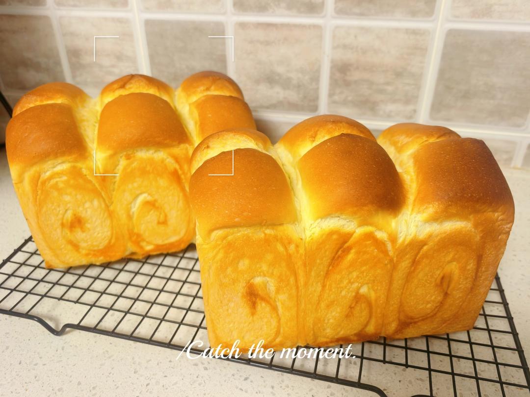 顶级黄金椰蓉吐司