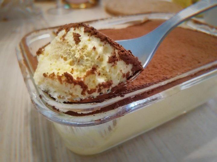 在欧洲学会的经典版提拉米苏