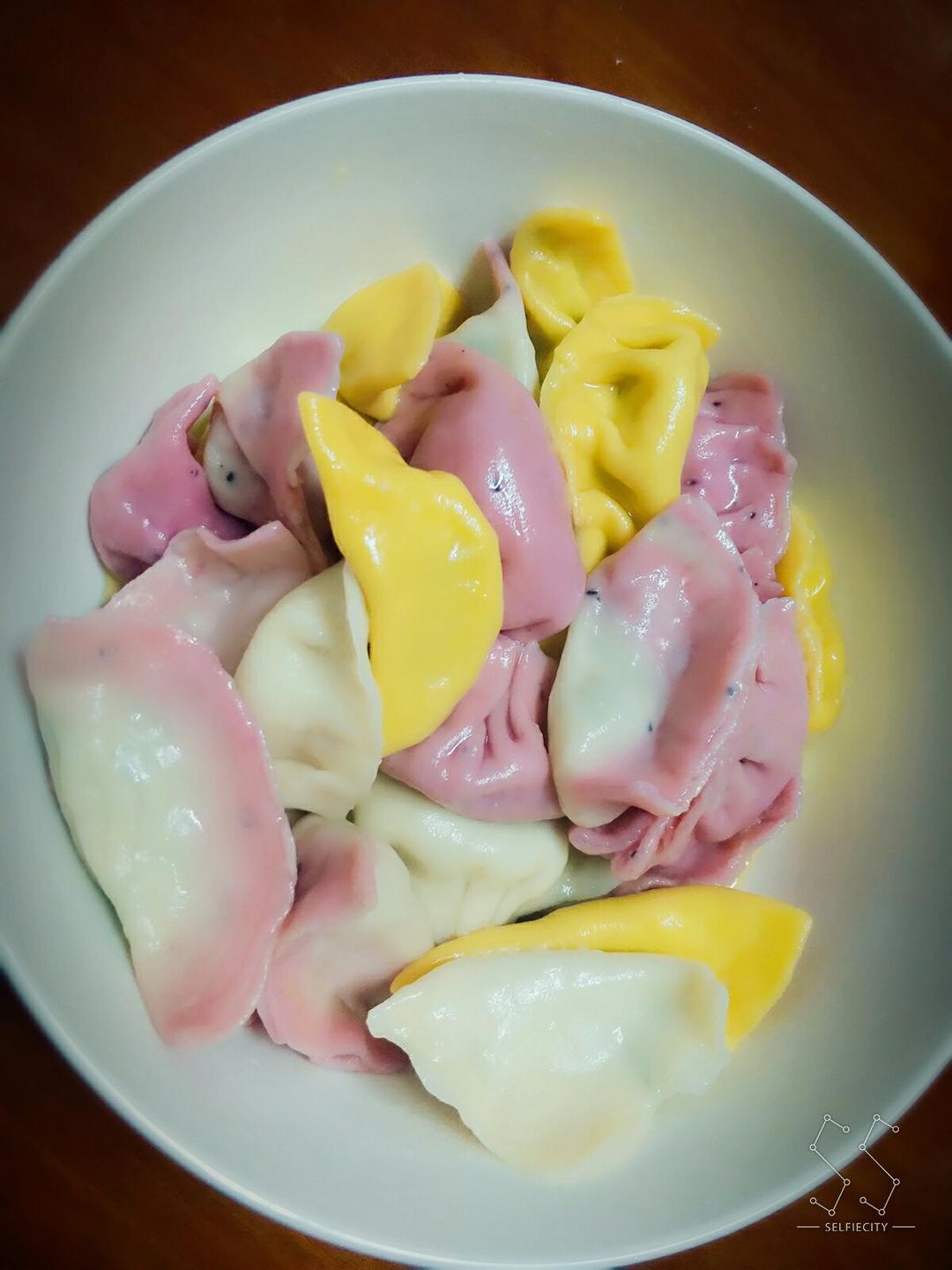 彩色饺子
