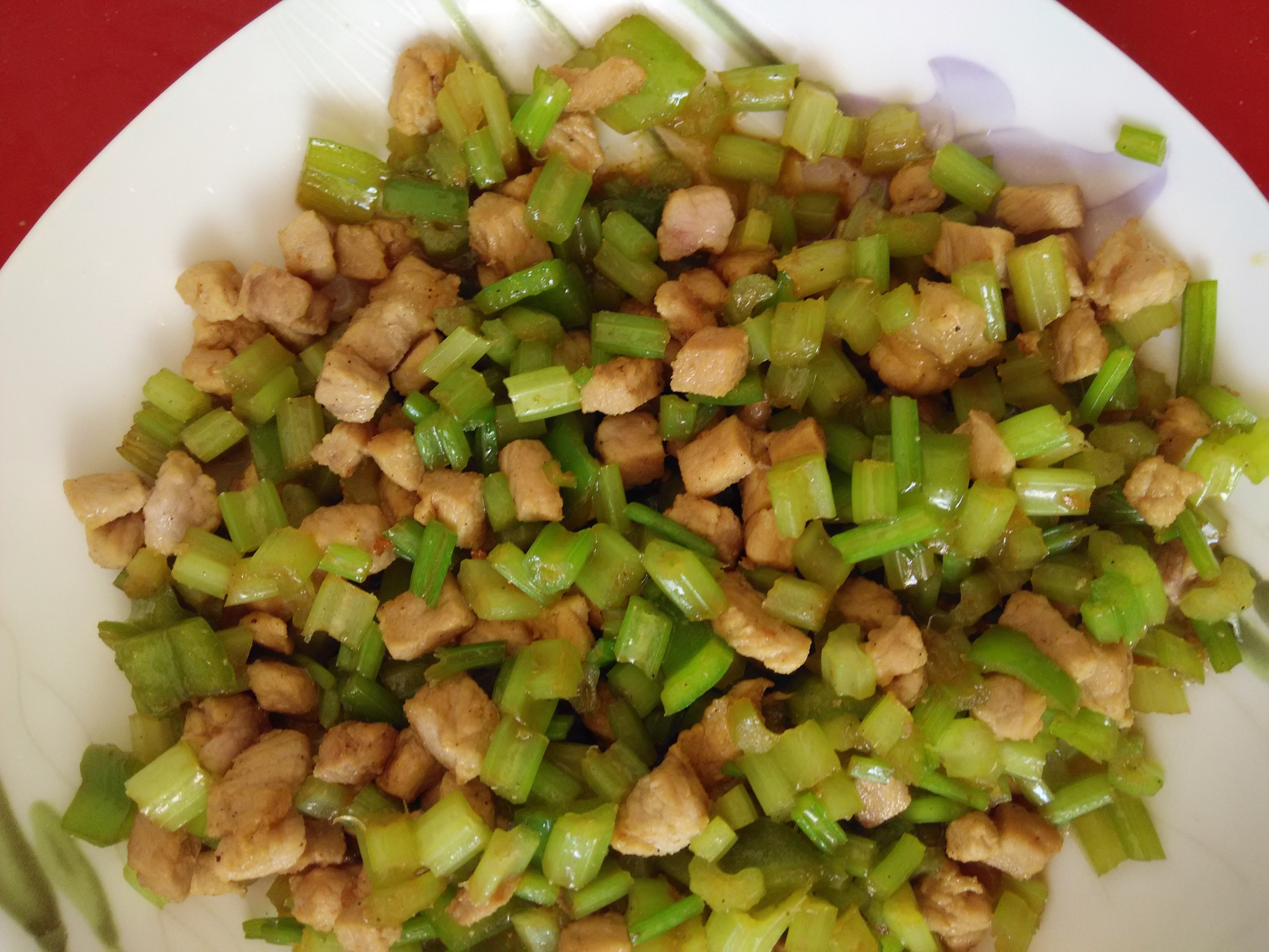 咸味de糖做的芹菜肉末(有超级下饭的秘诀!