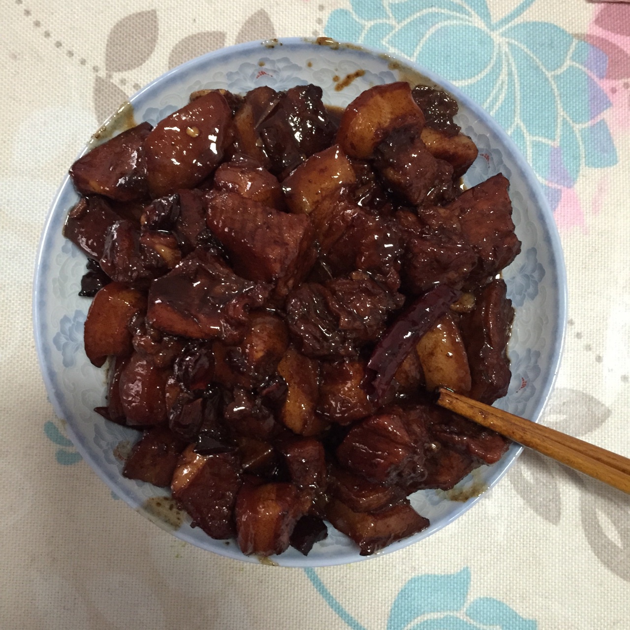 不焯水不放油的家常红烧肉